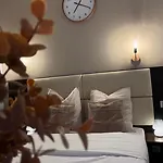 Astrid Otel Rouen