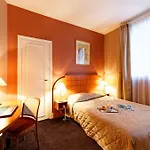 Otel Astrid 2*