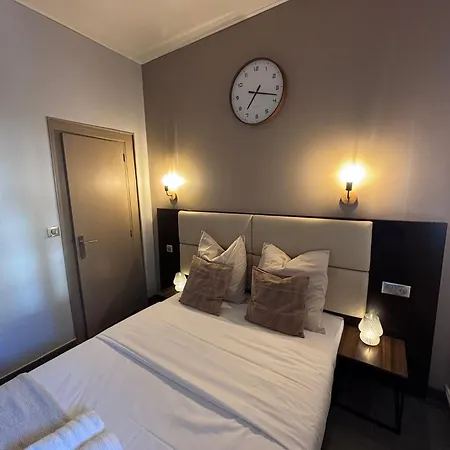 Astrid Hotel 2*